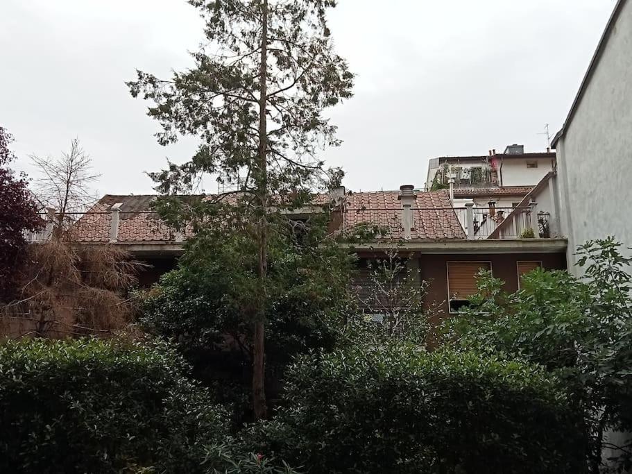 Il Grande Blu Lägenhet Milano Exteriör bild