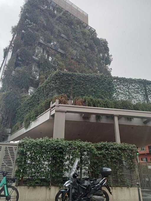 Il Grande Blu Lägenhet Milano Exteriör bild