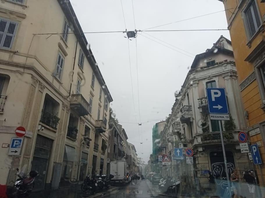 Il Grande Blu Lägenhet Milano Exteriör bild
